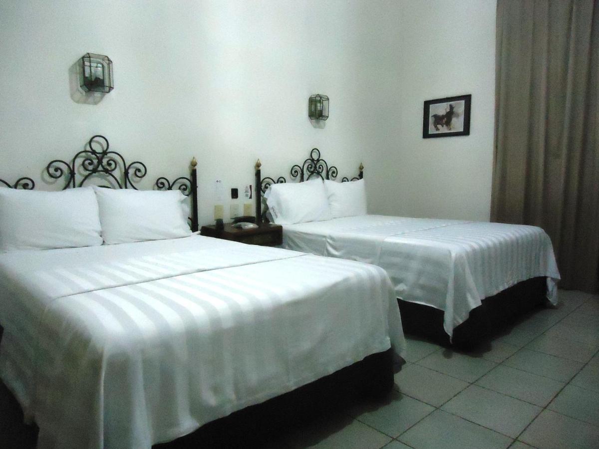 Hotel Concierge Plaza كوليما المظهر الخارجي الصورة