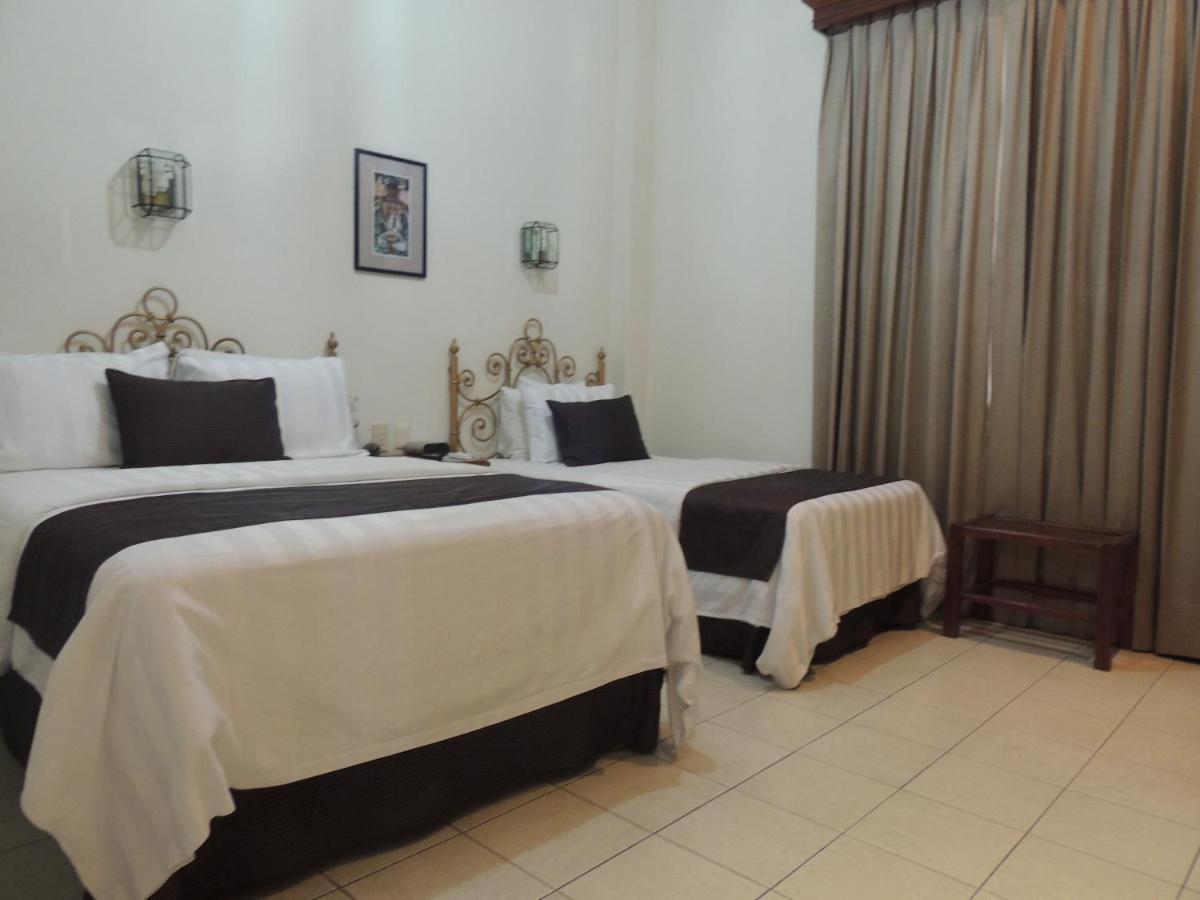 Hotel Concierge Plaza كوليما المظهر الخارجي الصورة