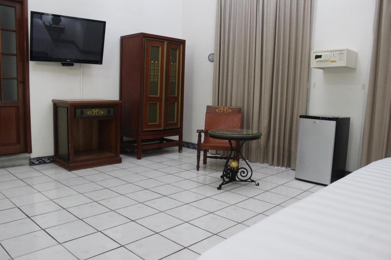 Hotel Concierge Plaza كوليما المظهر الخارجي الصورة